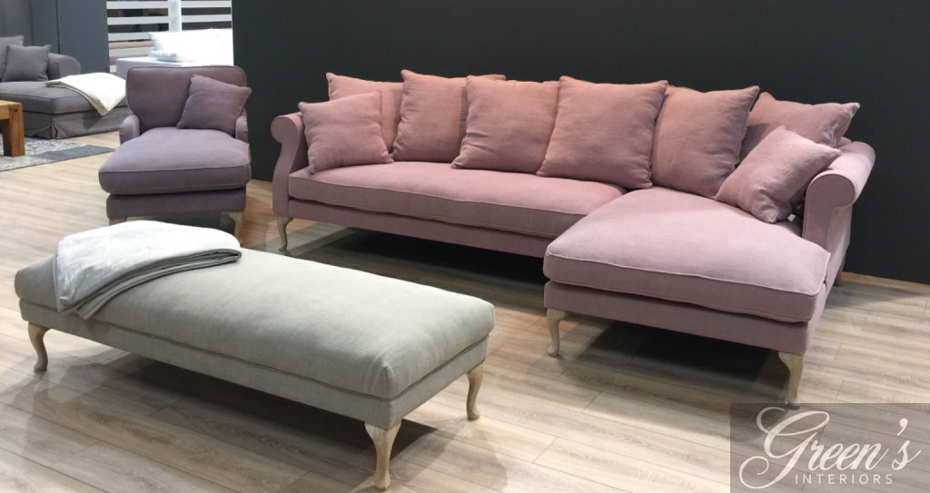 Bild von Queen mit Divan, Landhaus-sofa